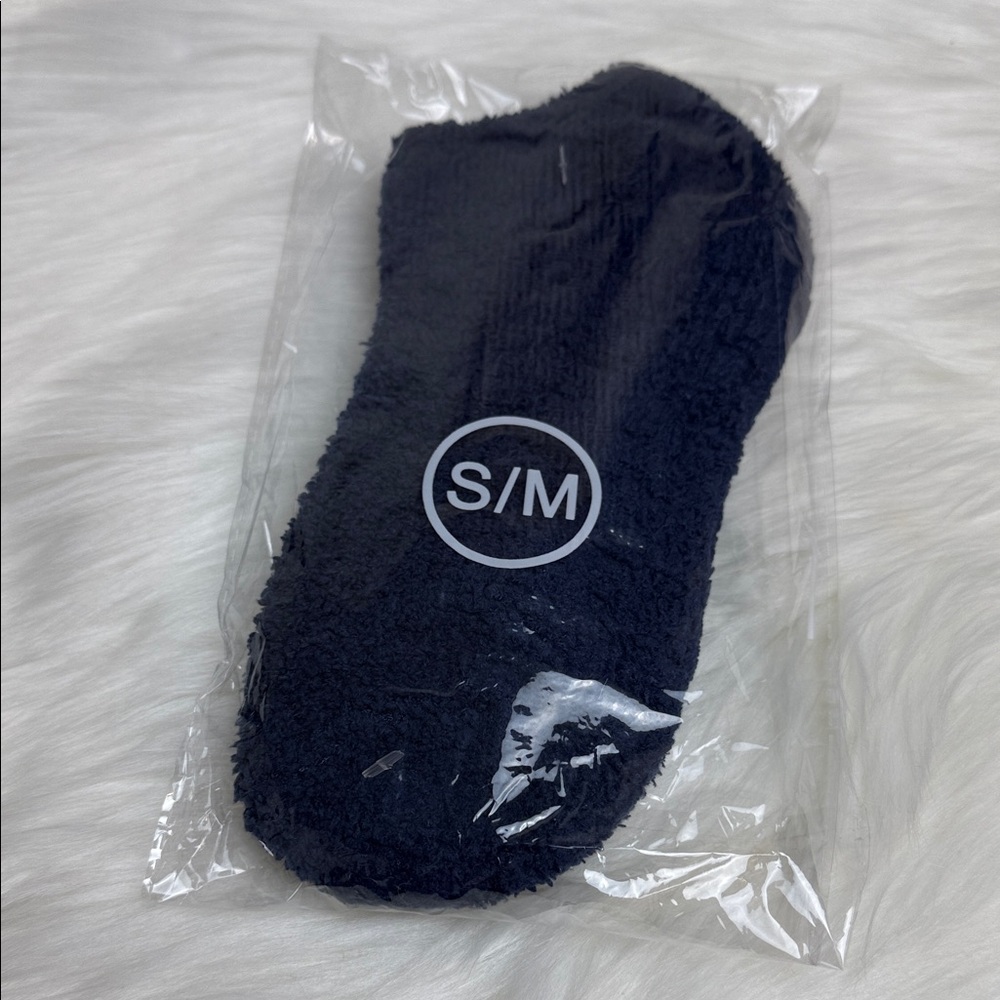 Women's Navy Fuzzy Fleece Ankle Socks Size S/M